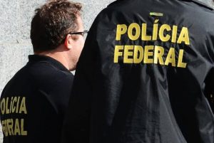Polícia Federal realiza buscas em gabinetes de dois deputados na Câmara