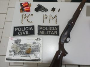 Polícia militar e Polícia Civil apreende armas e munições em Alcinópolis
