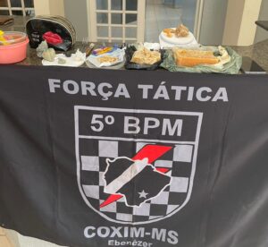 POLÍCIA MILITAR FECHA PONTO DE DISTRIBUIÇÃO DE DROGAS E APREENDE MAIS DE 1KG DE COCAÍNA EM COXIM