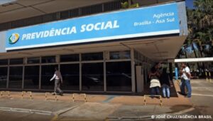 INSS retoma atendimento presencial em agências do país