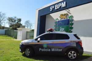 POLÍCIA MILITAR PRENDE MOTORISTA EMBRIAGADO EM COXIM