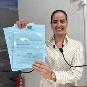 Câmara de Coxim aprova projetos de Adriana Nabhan que reforçam segurança e cuidado com estudantes